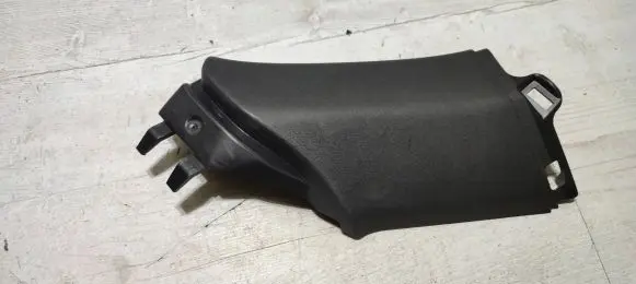Volvo V40 (C) pillar trim 31305357