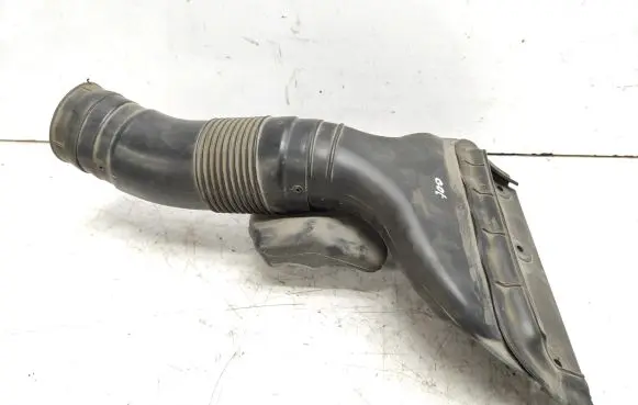 Hyundai Sonata Air intake duct part 282103K100
