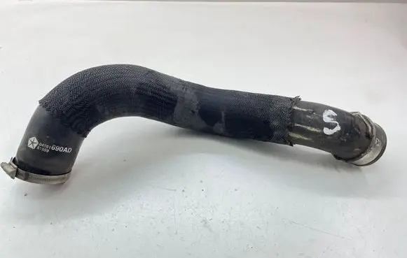 Chrysler 300 - 300C Intercooler hose/pipe 04861690AD