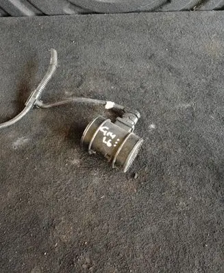 Alfa Romeo Giulietta Mass air flow meter F00C2G8003