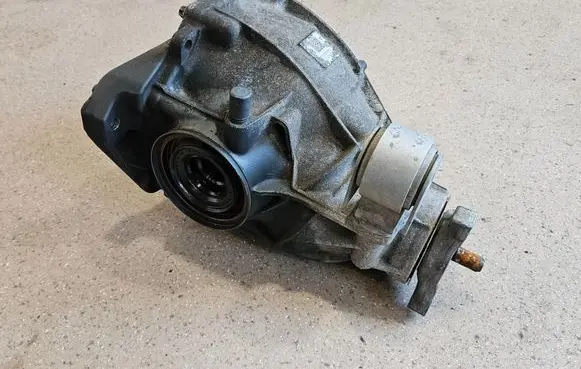 Mercedes-Benz E W238 Rear differential A2133500506 A2133500601