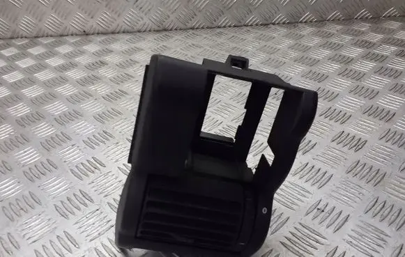 Opel Omega B2 Dash center air vent grill 09147540