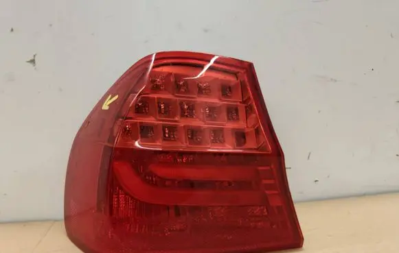 BMW 3 E90 E91 Rear/tail lights 7289425