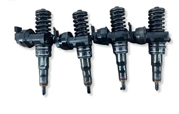 Volkswagen Caddy Fuel injectors set 0414720215