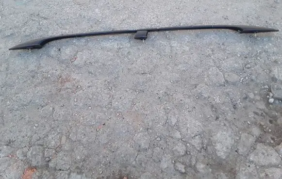 Hyundai Trajet Roof bar rail NOCODE