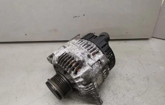 Volvo S40, V40 Generator/alternator 7700431945
