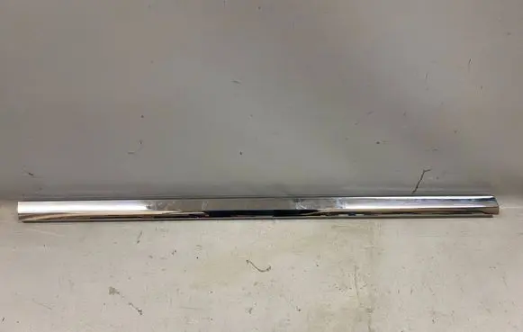BMW X7 G07 Front door trim (molding) 7428687