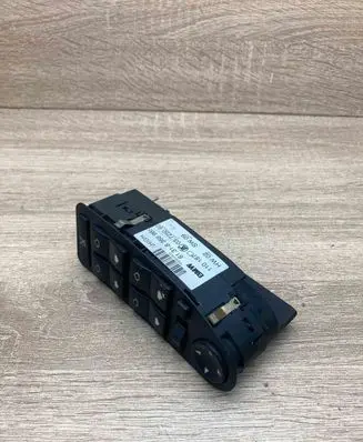 BMW 5 E39 Electric window control switch 8368985 110187