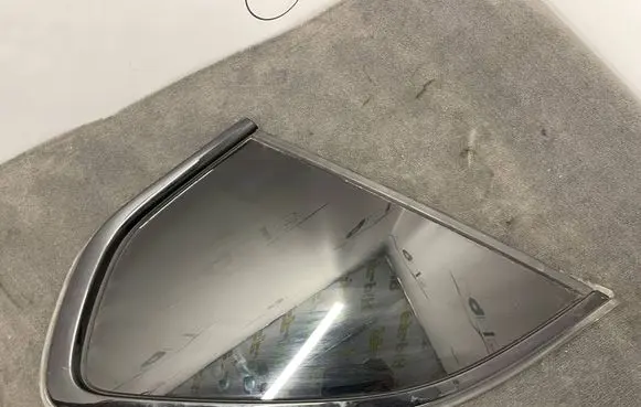 BMW X5 F15 Rear side window 10507089831 7305771
