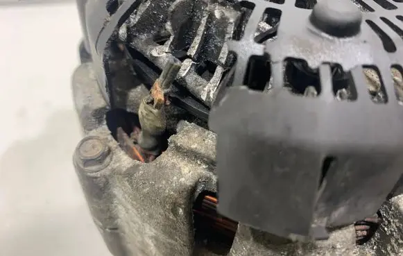 Peugeot Partner Generator/alternator 9665617780 2605546A TG15C534