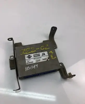 Nissan Primera Other control units/modules 2371082J00