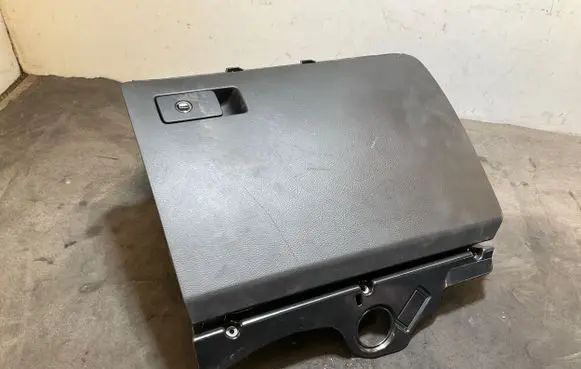 Volkswagen PASSAT B7 Glove box 3AA857938
