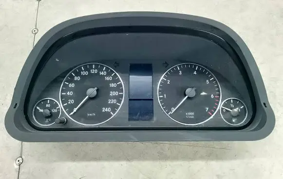 Mercedes-Benz A W169 Speedometer (instrument cluster) A1694400211BOSCH