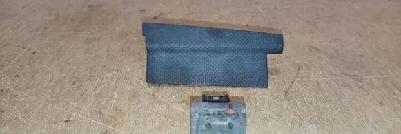 Peugeot 206 Tailgate glass/window release handle 