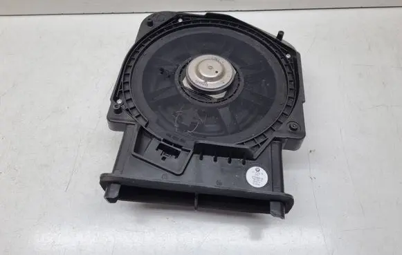 BMW 2 F46 Subwoofer speaker 9275995