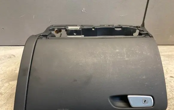Audi A5 8T 8F Glove box frame 8K1880302B