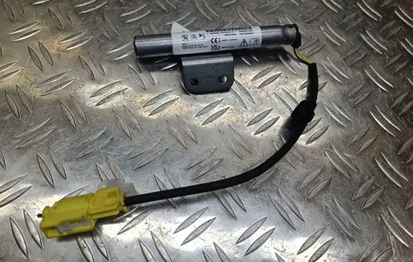 Peugeot 408 P54 Bonnet Pedestrian Airbag Actuator 9830981380 4AGBAC0072615 648798900H
