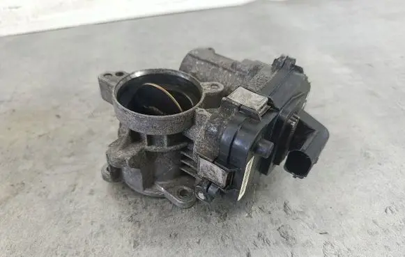 Opel Zafira B Throttle body valve