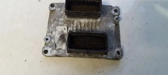 Alfa Romeo 156 Engine control unit/module 00468153670 me731ha007
