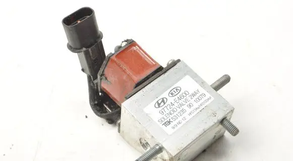 Hyundai Ioniq Air conditioning (A/C) expansion valve 97724E4600
