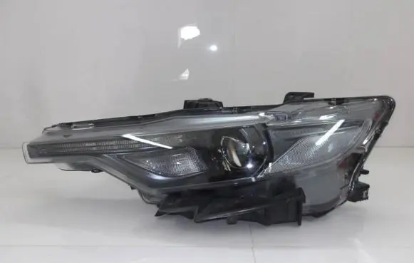 Maserati Levante Headlight/headlamp 670032328 83226