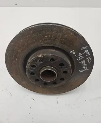Volkswagen PASSAT B6 Front wheel hub spindle knuckle