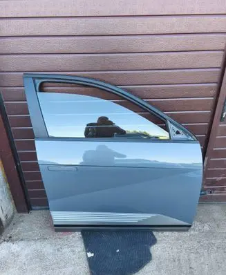 Hyundai Ioniq 5 Front door 