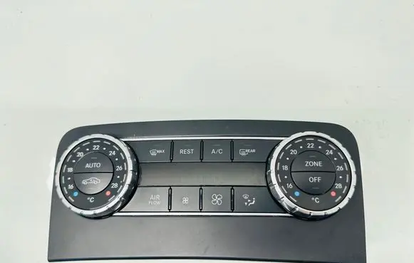 Mercedes-Benz GLK (X204) Climate control unit A2049006708