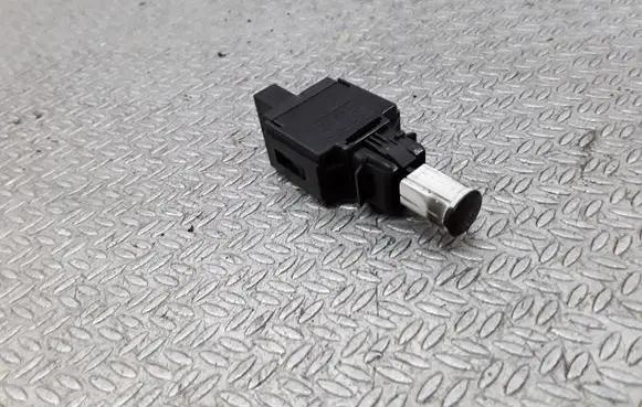 Volvo XC70 Brake pedal sensor switch