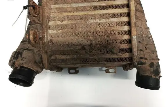 Volkswagen Golf III Intercooler radiator 1h0145805b