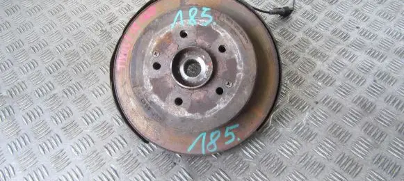 SsangYong Tivoli Rear wheel hub spindle/knuckle 