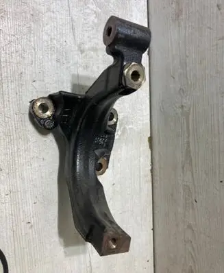 Audi A3 S3 8V Engine mounting bracket 04l131425a
