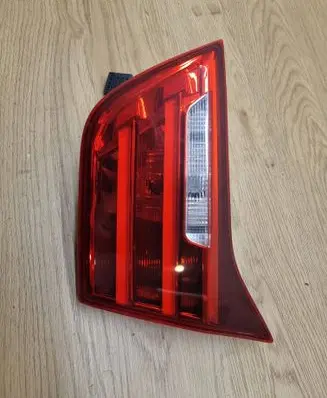 BMW 4 F32 F33 Tailgate rear/tail lights 7296102