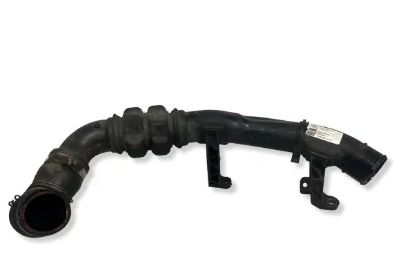 Ford Kuga II Intercooler hose/pipe DS736C646FK