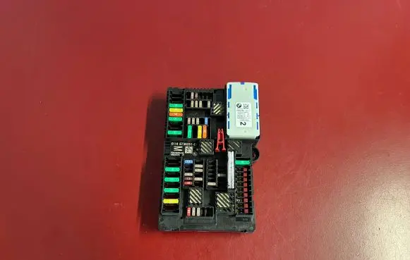 BMW X3 G01 Fuse module 8736251 61148736251