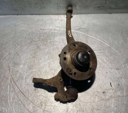 Mercedes-Benz C AMG W202 Front wheel hub spindle knuckle