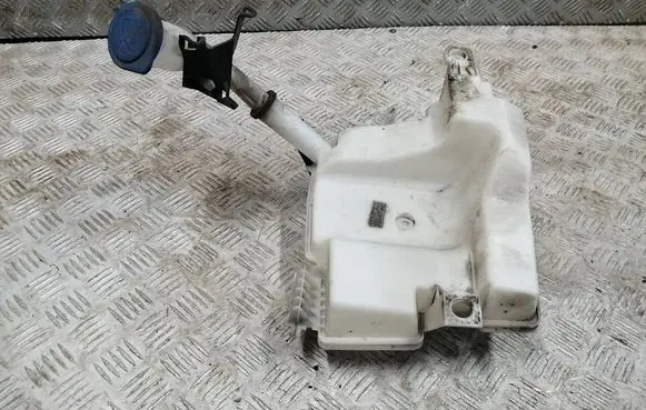 Ford Focus Windshield washer fluid reservoir/tank BV6117B613C BV6117B613D BV6117B613E