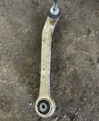 Rear control arm