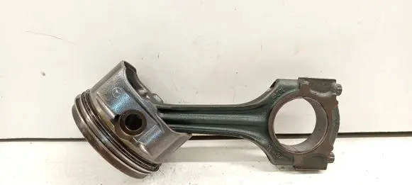 Mercedes-Benz E W124 Piston with connecting rod 1040304817 1020302420 1040305817
