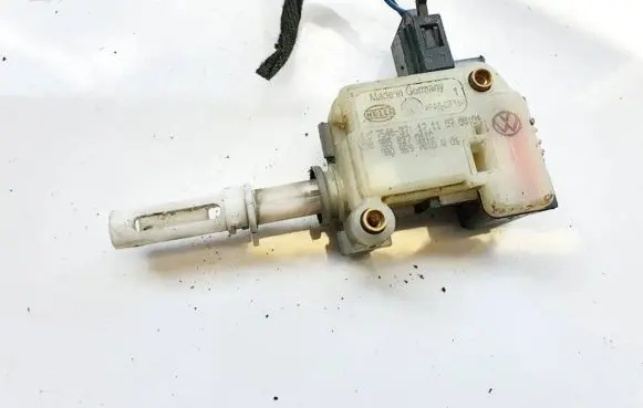 Skoda Superb B5 (3U) Central locking motor 3b09597810