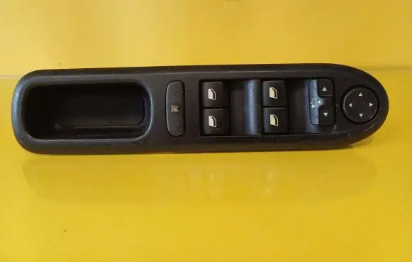 Peugeot 407 Electric window control switch 96468704XT