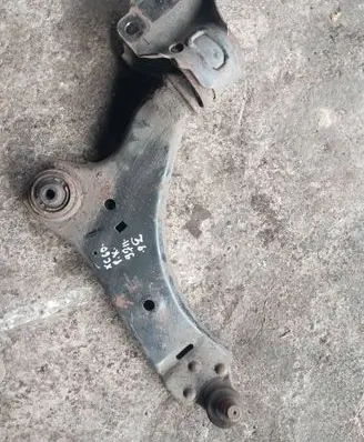 Volvo XC60 Front lower control arm/wishbone 6G9N3A052BP 6G9N3A053BP