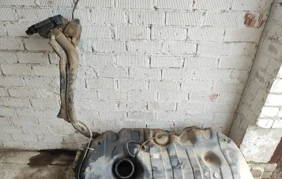 Peugeot 607 Fuel tank 9648914880 9648914980