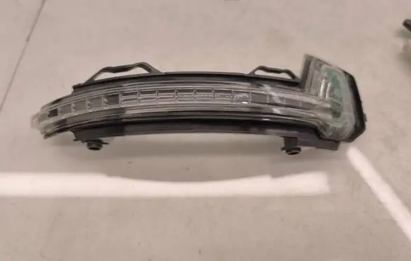 Volkswagen Tiguan Mirror indicator light 5NA949102A