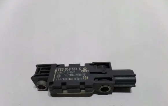 Audi A4 S4 B7 8E 8H Airbag deployment crash/impact sensor 8E0959651A