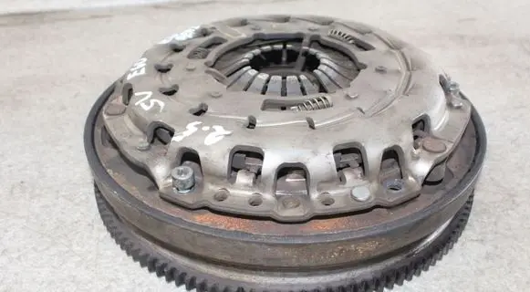 BMW 5 E60 E61 Clutch set kit 7563287