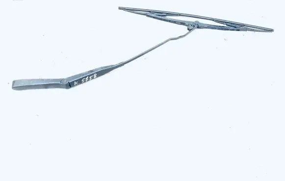 Opel Astra G Front wiper blade arm 90559600