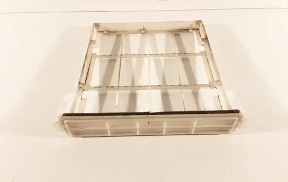 Toyota Yaris Cabin air micro filter cap 