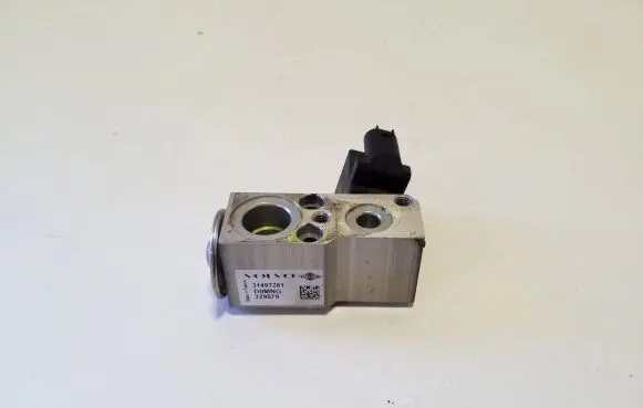 Air conditioning (A/C) expansion valve