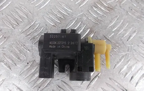 Volvo XC40 Turbo solenoid valve 32257161